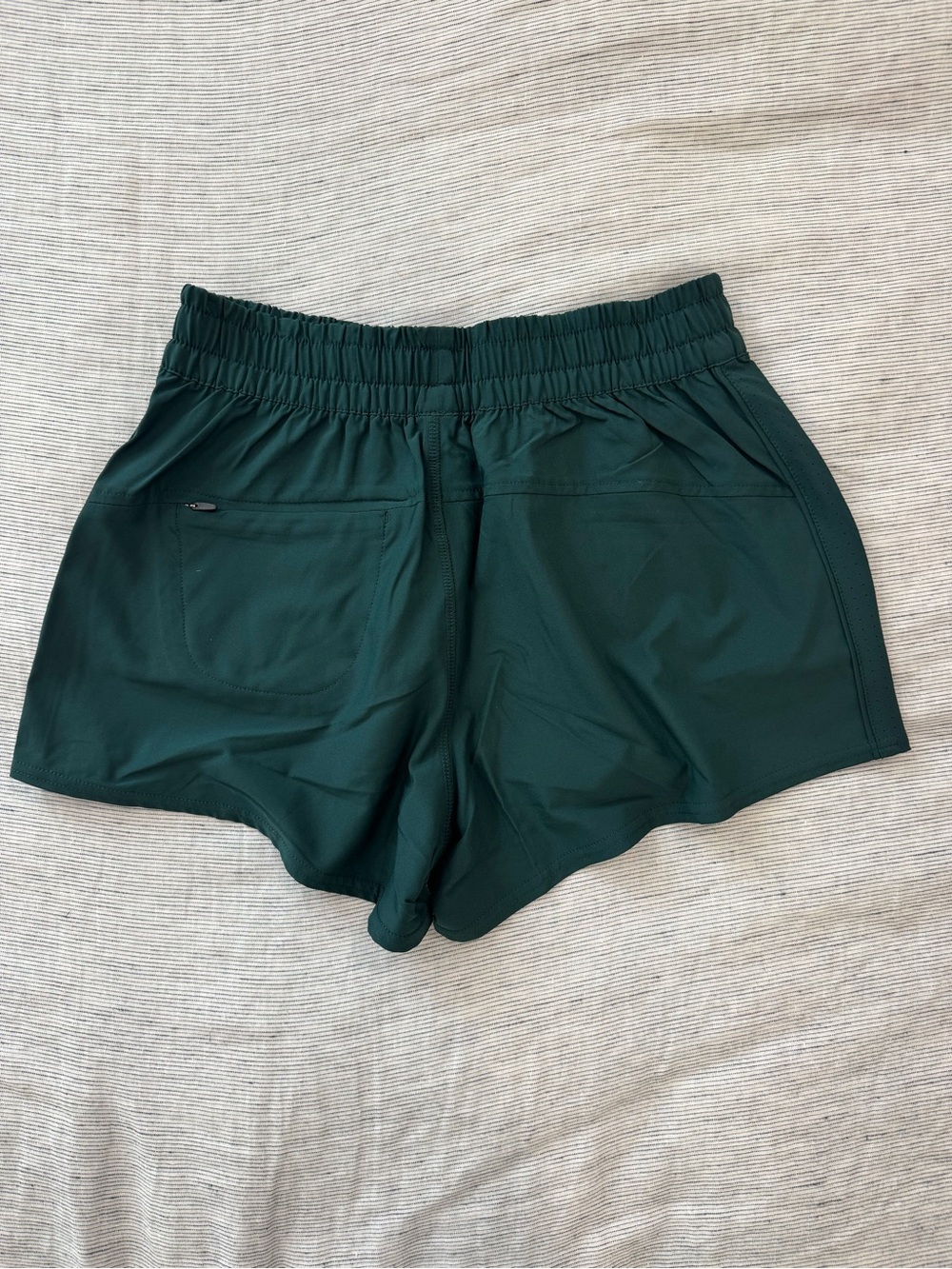 Vuori Forest "Grass" Green Women’s Active Shorts - Picture 5 of 7
